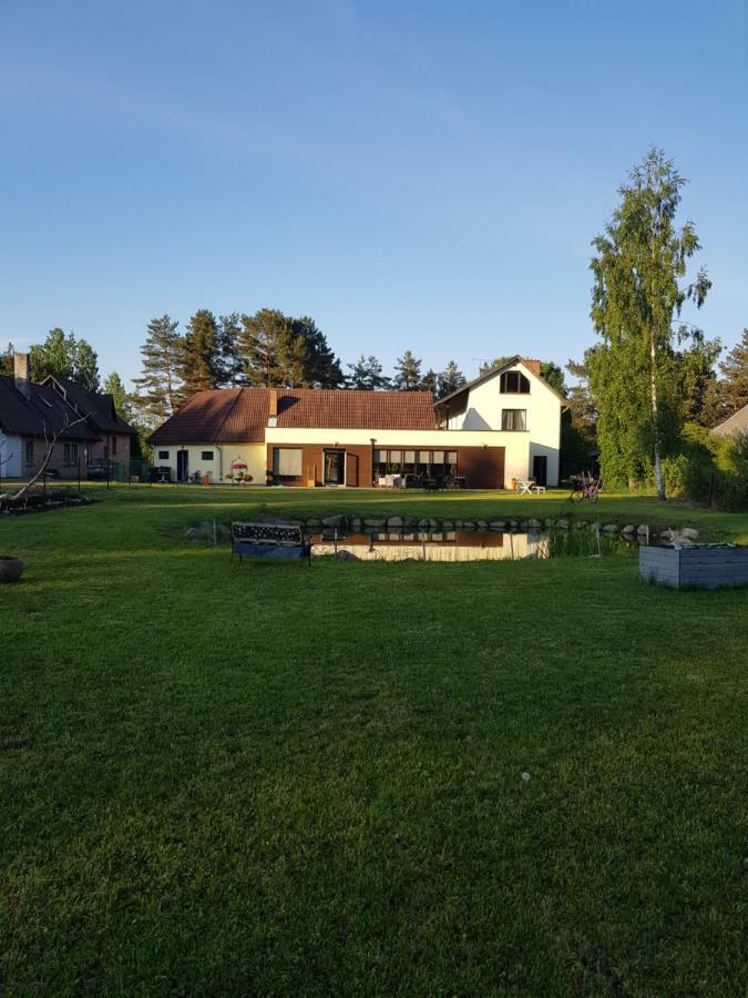 Akmens Stasti / Stone Stories Hotel Kaltene Luaran gambar